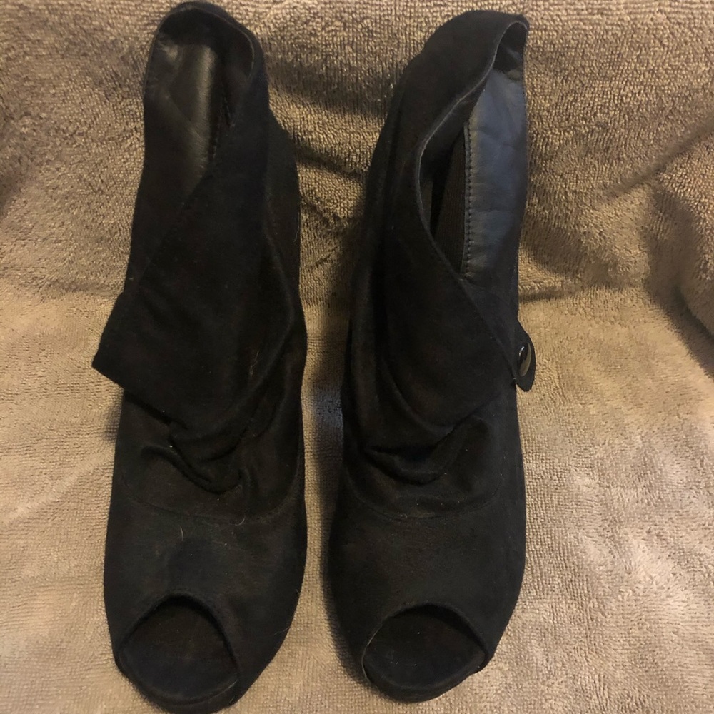 Wild Diva Bootie Heels Sz 7.5